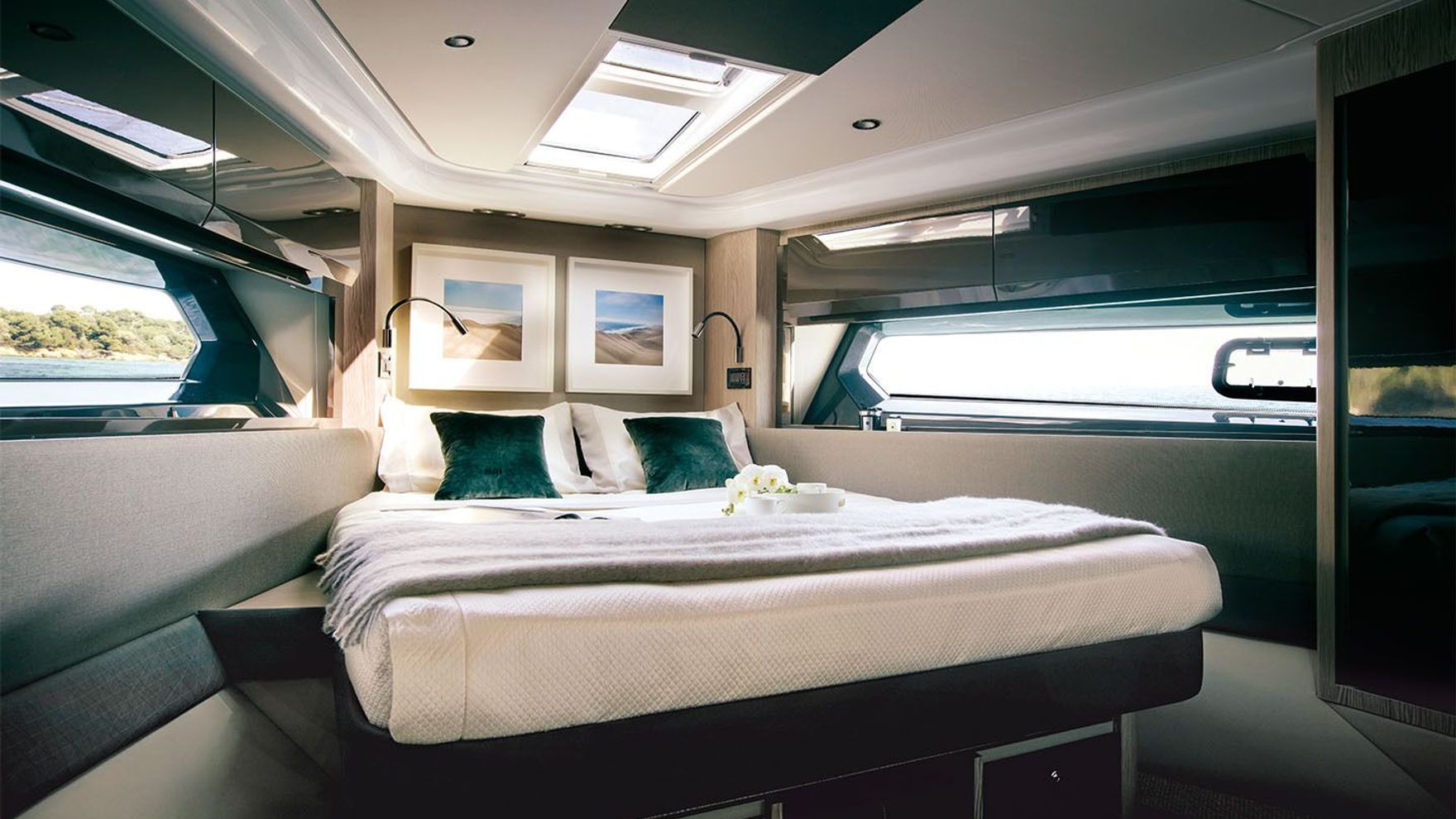 AZIMUT 51 