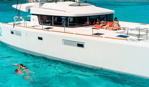 CARIBBEAN CRUISE ON A CATAMARAN