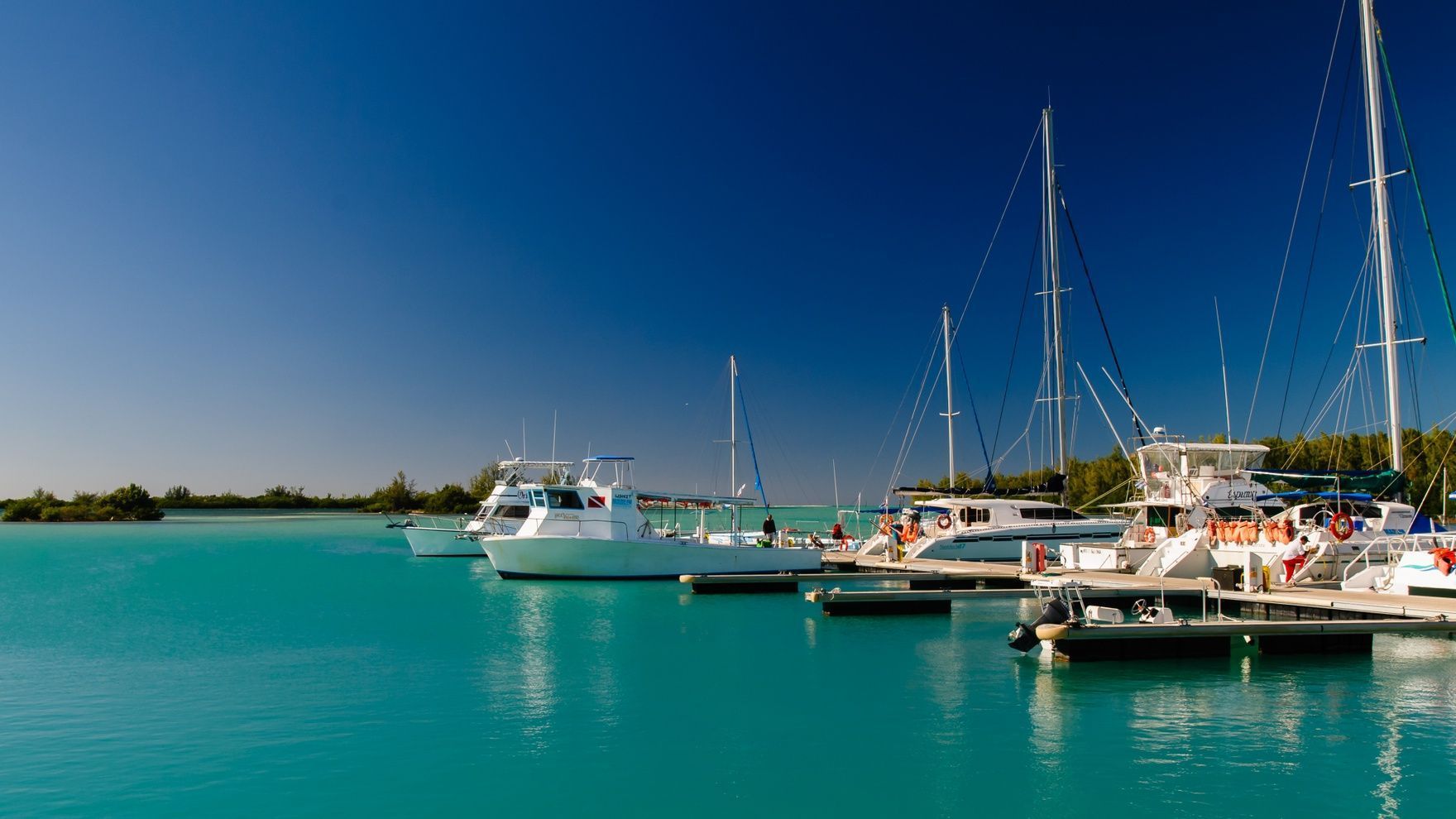 CUBA. A JOURNEY TO THE ISLAND OF FREEDOM
