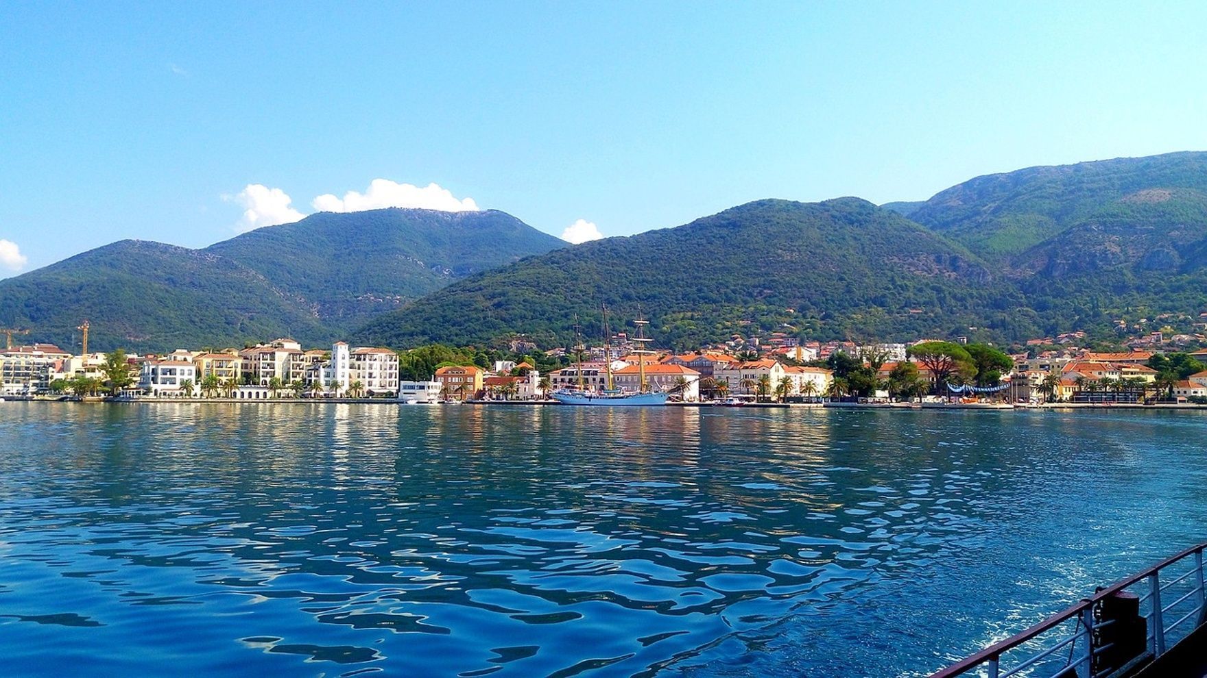 Offshore passage along the route Montenegro - Turkey