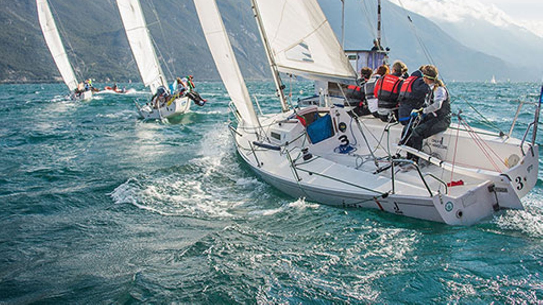 ПРАКТИКА BAREBOAT SKIPPER IYT
