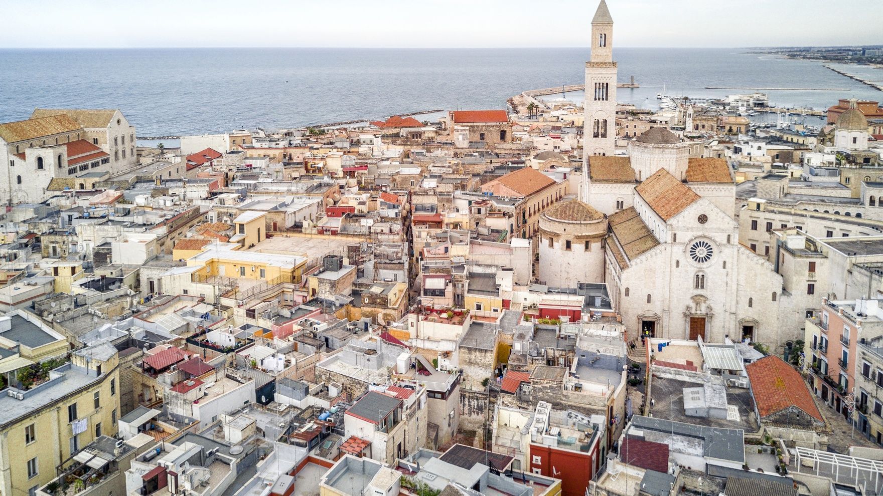 Mile building: Bari — Murter
