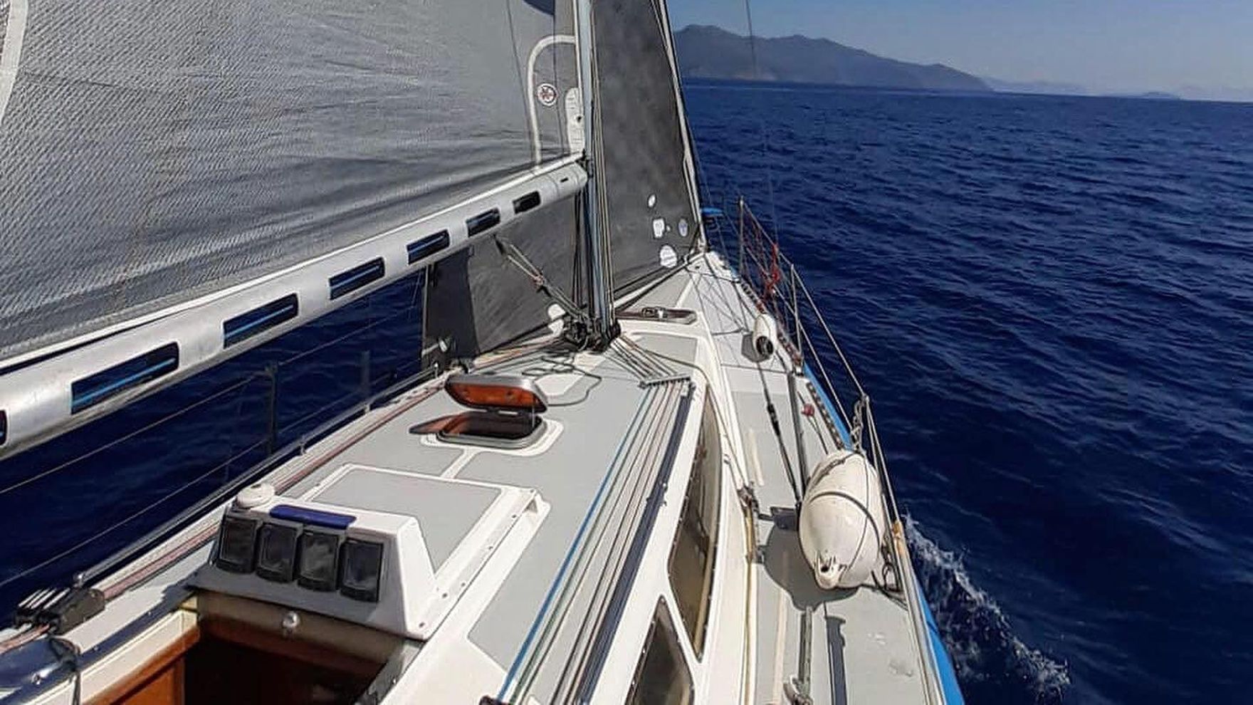 Yacht charter with a skipper