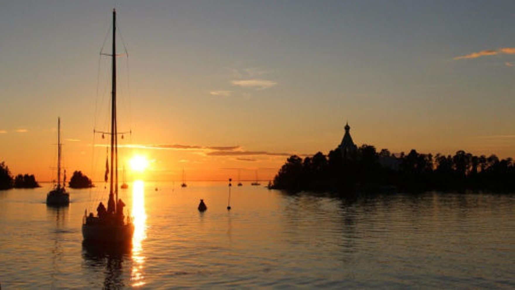 Travel from Petrozavodsk to the White Sea, with the RusArc team