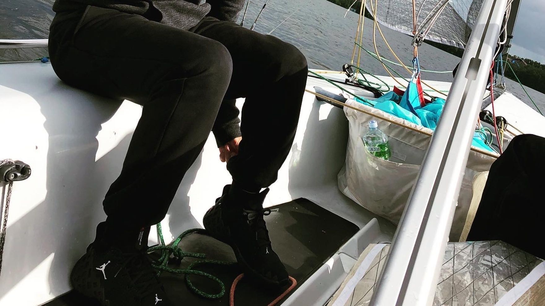 Learning to sail from ZERO