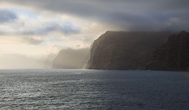 Expedition across the Atlantic Ocean 