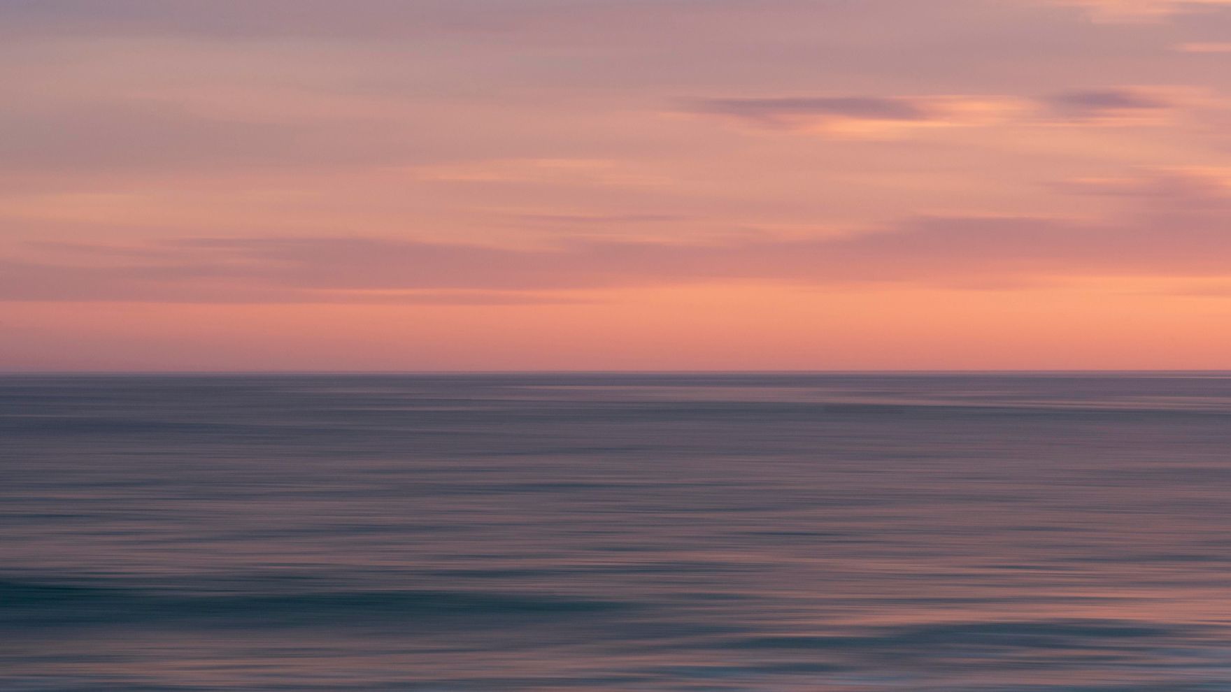 Морские прогулки на закате в Лимассоле.